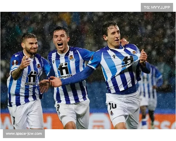 奥萨苏纳1-3不敌皇家社会，主队最后时刻被罚下一人