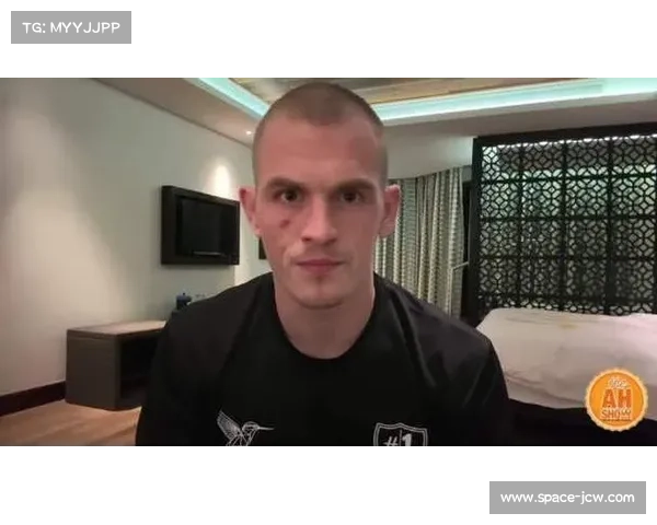 伊恩·加里回应与奇马耶夫冲突，分析背后原因